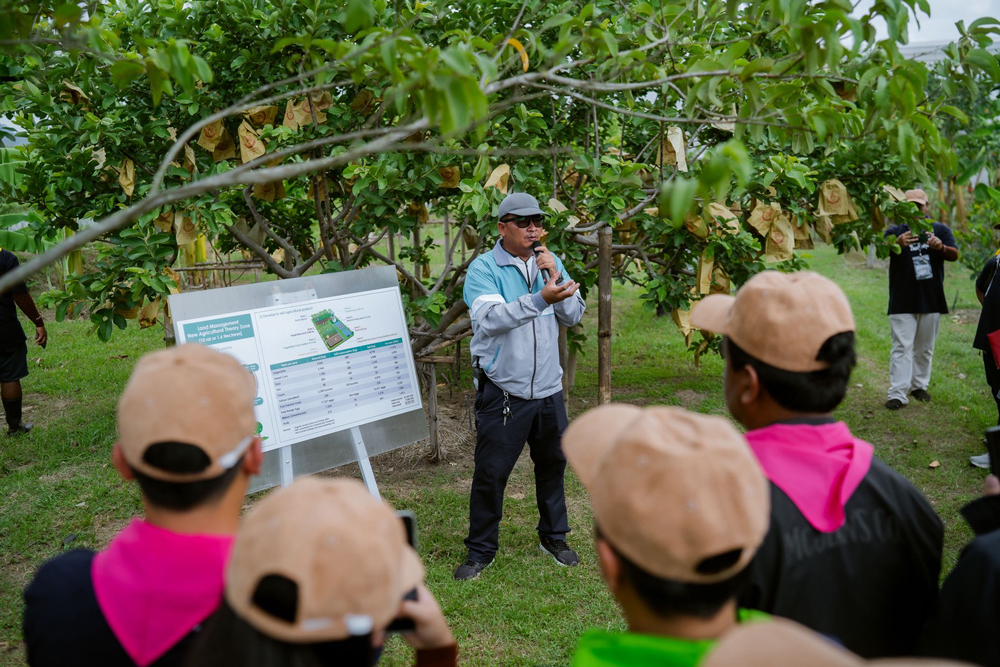 สยามคูโบต้า เปิดค่าย “KUBOTA FARMER ACADEMY” เดินหน้าสร้างเมล็ดพันธุ์ สานฝันคนรุ่นใหม่ ชูคอนเซ็ปต์ “Next Level ปลุกพลังเกษตรในตัวคุณ” รองรับโลกเกษตรดิจิทัล เสริมแกร่ง AgriTech พร้อมบริหารจัดการฟาร์ม ต่อยอดสู่ผู้ประกอบการตัวจริง