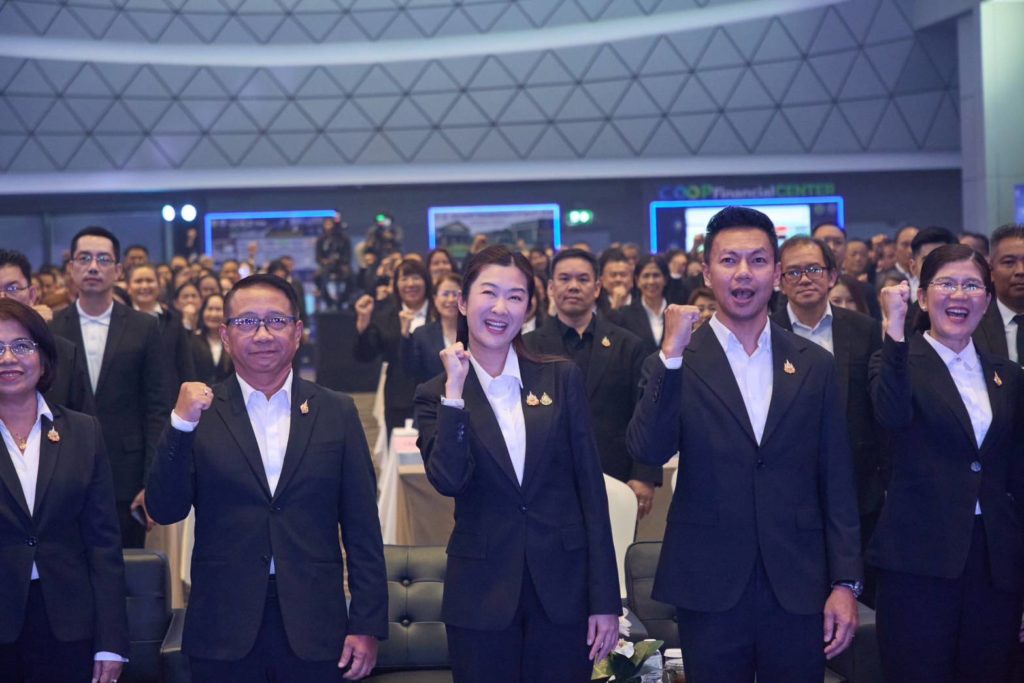 “รมช.ปิยะรัฐชย์” เปิดตัว “COOP Financial Center” พลิกโฉมสหกรณ์ไทยสู่ยุคดิจิทัล เชื่อมข้อมูลการเงินเรียลไทม์ ยกระดับการบริหารความเสี่ยงครบวงจร
