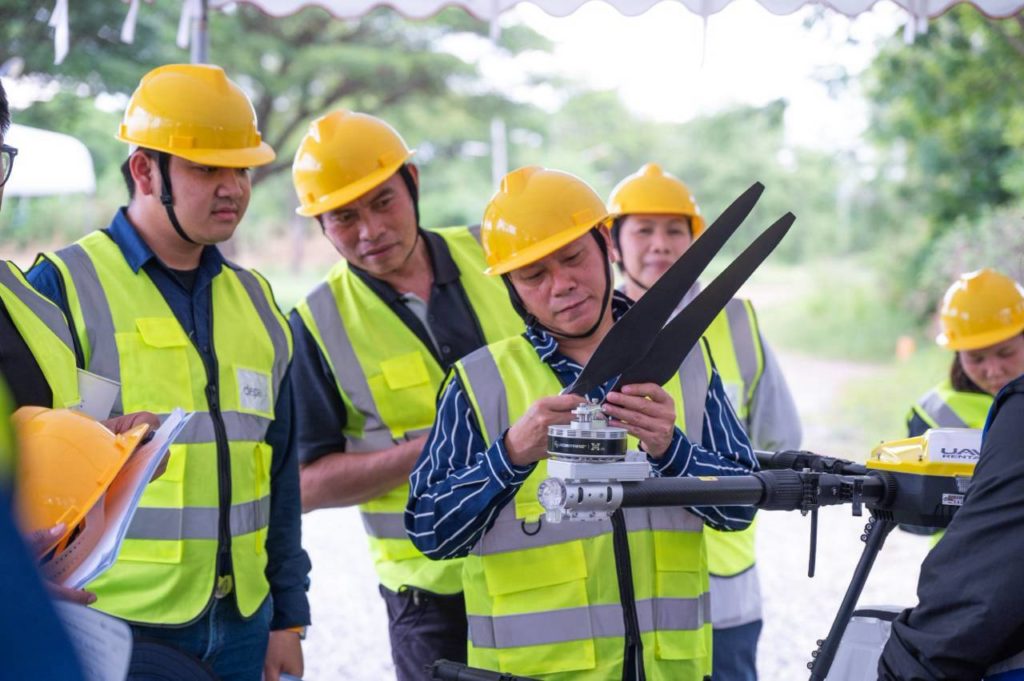 depa ลุยอีสานตอนกลาง ปั้นเกษตรกรสู่ “ผู้บังคับโดรนเกษตรมืออาชีพ” พร้อมยกระดับระบบนิเวศเศรษฐกิจดิจิทัล