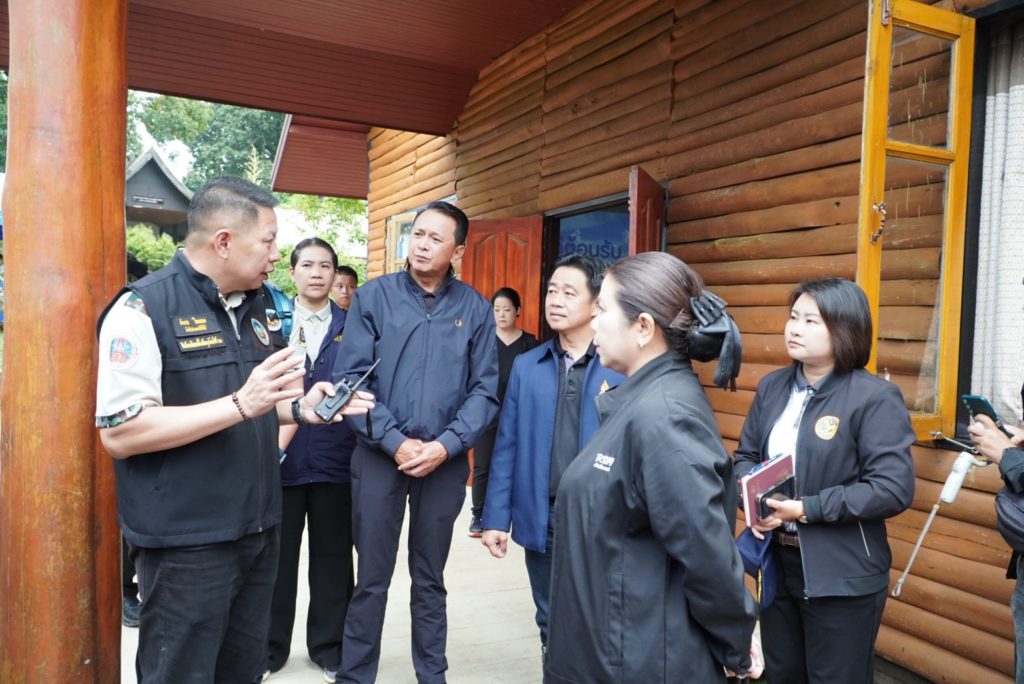 กปร. นำสื่อมวลชนสัญจรขึ้นดอยม่อนล้าน ถอดรหัสความสำเร็จ “ฟื้นป่า รักษาน้ำ สร้างอาชีพ” สานต่อแนวพระราชดำริสู่ความยั่งยืน