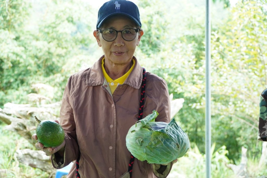กปร. นำสื่อมวลชนสัญจรขึ้นดอยม่อนล้าน ถอดรหัสความสำเร็จ “ฟื้นป่า รักษาน้ำ สร้างอาชีพ” สานต่อแนวพระราชดำริสู่ความยั่งยืน