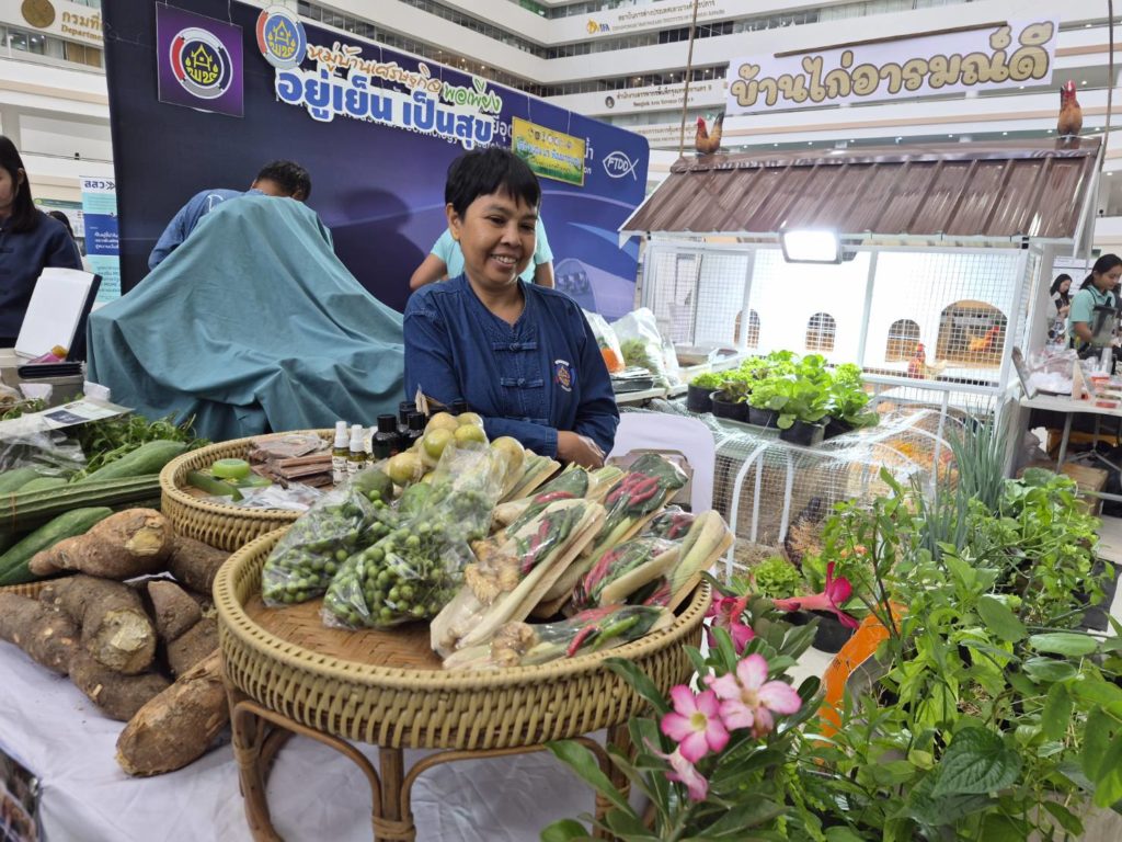 สภาเกษตรกรแห่งชาติ ผนึกกำลัง ทีเส็บ-ภาครัฐ-เอกชน เปิดงาน“Agri Next Thailand 2026”มหกรรมเกษตรครบวงจรมุ่งสร้างโอกาสทางธุรกิจ ปลอล็อกศักยภาพเกษตรกรไทย เพิ่มมูลค่าสินค้าเกษตร ท้องถิ่นสู่ทางโลก ภายใต้แนวคิด “From Local Value To Global Market”