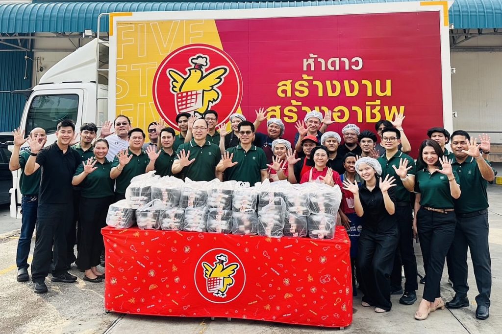 จากข้าวหนึ่งกล่อง สู่มื้ออาหารของครอบครัว “ขอบคุณที่มาช่วย” …. ซีพี-ซีพีเอฟ ส่งอาหารจากใจ สู้ภัยน้ำท่วม